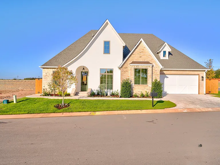 4017 Stone Bluff Way — Photo 1