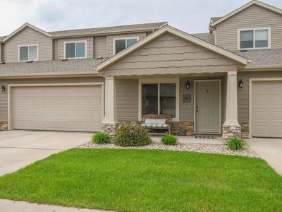 5411 S Ledgestone Pl, Sioux Falls, SD, 57108