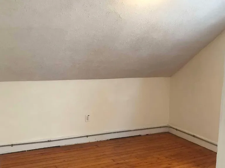 118 Seabury St Unit 2N Fall River Centrally Located 3 Bed/1 Bath — Photo 19