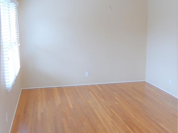 3rd image of 4377 Louisiana St #1/2