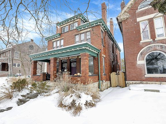 4th image of 1456-1458 Bryden Rd