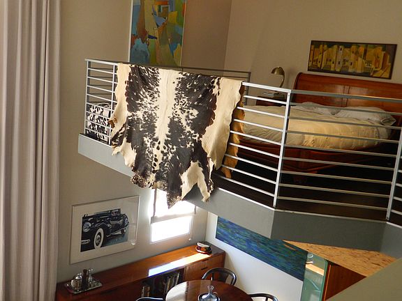 2nd image of 602 W Fir St Unit 403