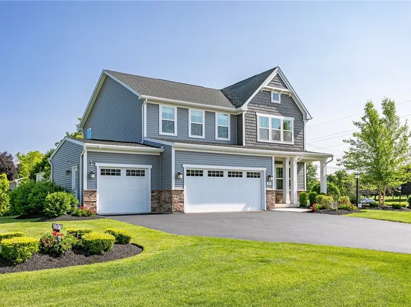 394 Anna Cir, Webster, NY 14580