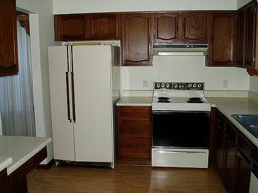 2nd image of 218 Cloverdale Blvd Unit C