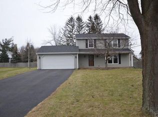 127 Centennial Ln, Hilton, NY 14468