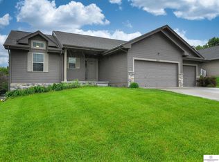 2611 N 165th Ave, Omaha, NE 68116