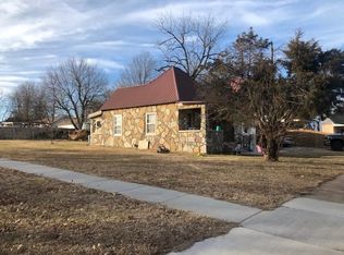 706 5th St, Monett, MO 65708