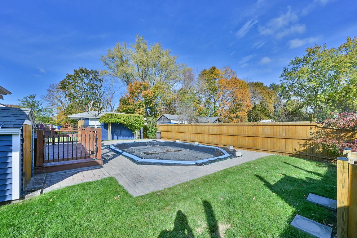 next background image