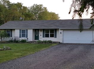 39 N Dieterle Rd, Fowlerville, MI 48836