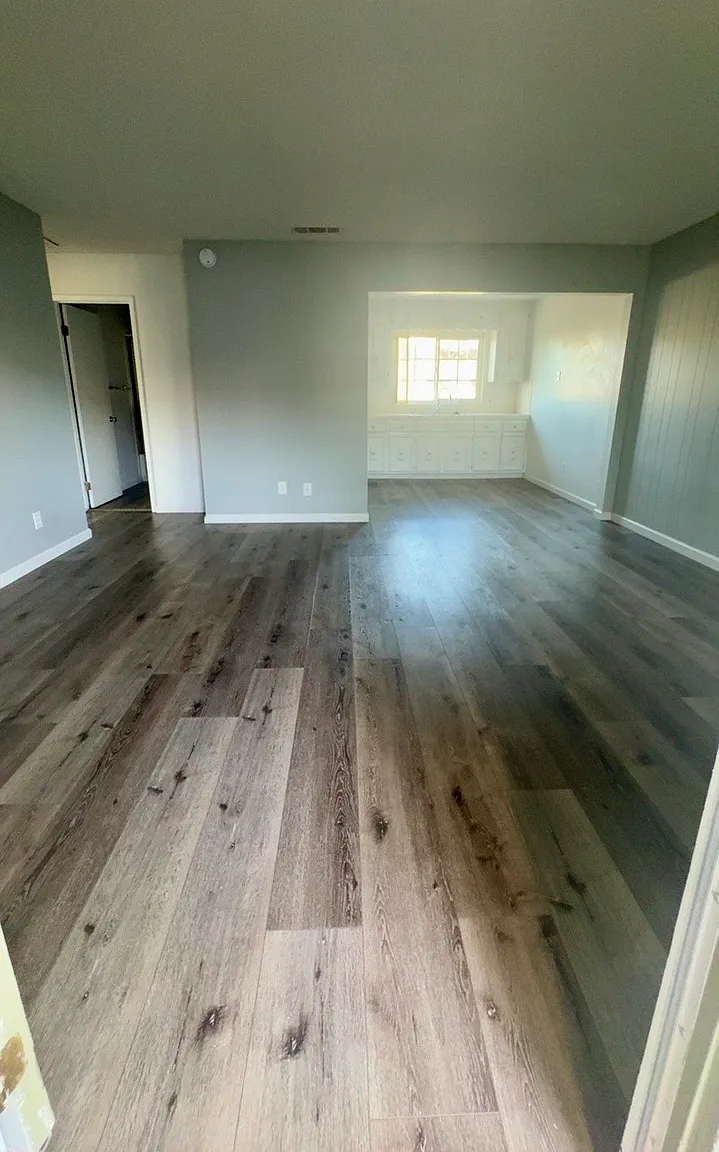 Outrigger Apartments — Photo 1