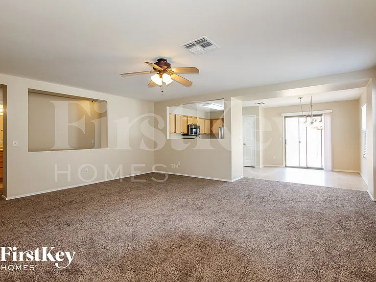 15552 W Port Au Prince Ln — Photo 5