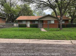 105 W Cardinal Ln, Harker Heights, TX 76548