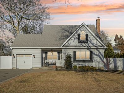 106 Bayview Avenue, East Patchogue, NY, 11772