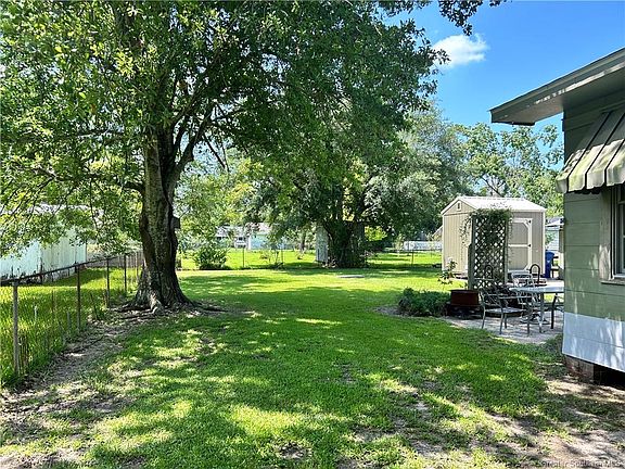 3rd image of 441 Starlin Dr