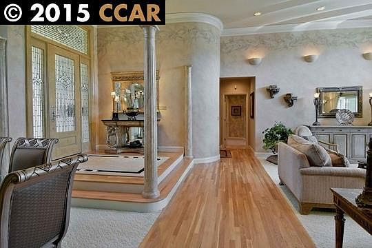 3rd image of 5387 Blackhawk Dr