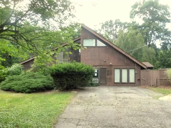 14 Hinchcliffe Drive, Newburgh, NY 12550