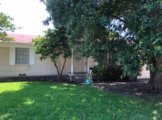 520 Aspen St, Lancaster, TX 75134