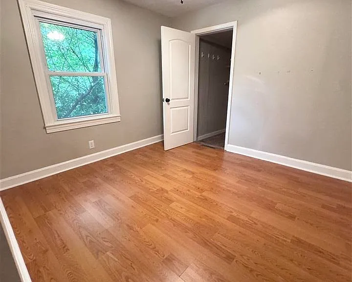 625 N Main St — Photo 11