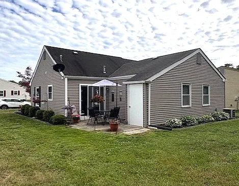83 Sheffield Pl — Photo 7