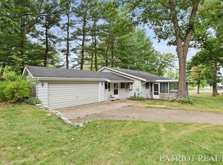 2026 E Forest Ln, Newaygo, MI 49337