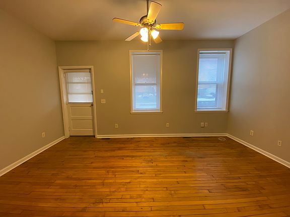 3rd image of 104 E Louther St