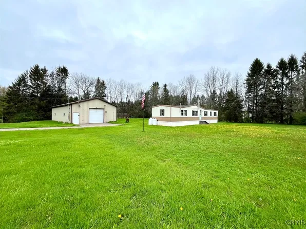 6 Hall Rd, Hannibal, NY 13074