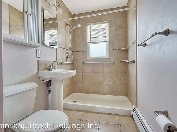 3rd image of 3446 Bergen Ave