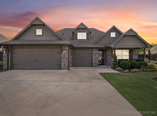 13244 S 19th St, Bixby, OK 74008