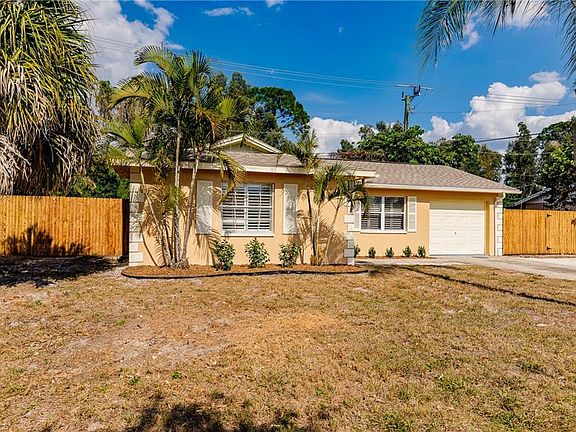 3rd image of 18142 Adams Cir