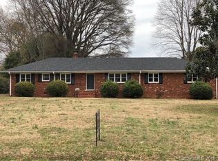 5715 Vernedale Rd, Charlotte, NC 28212