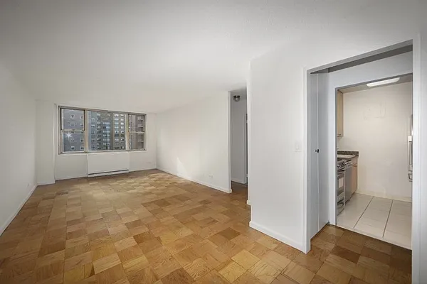 Rented by Manhattan Skyline | media 2