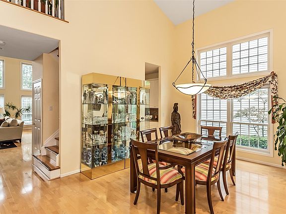 3rd image of 121 Sagamore Dr #121