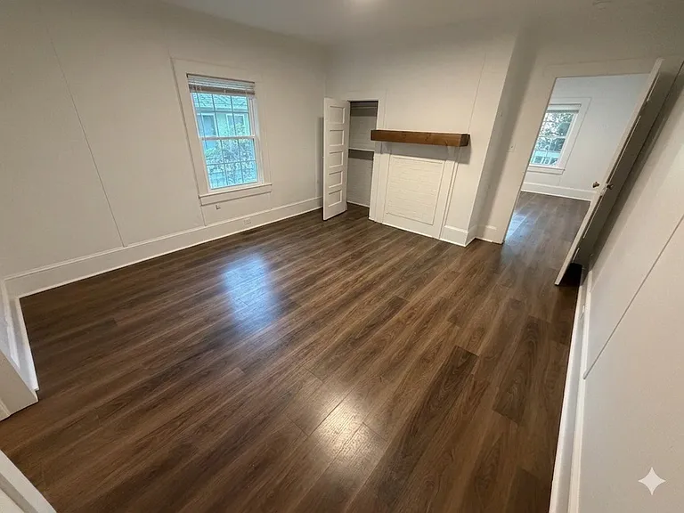 1022 Kent St #A — Photo 5