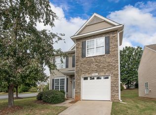 9003 Holland Park Ln, Charlotte, NC 28277