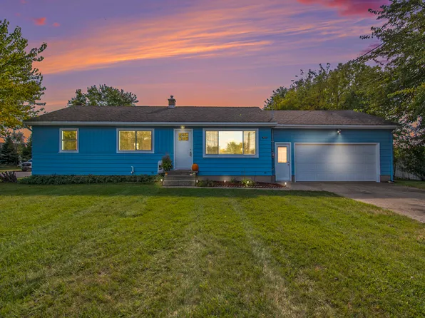 756 Kingsbury St NW, Grand Rapids, MI 49544