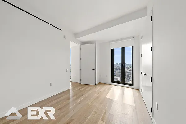 Rented by EXR | media 5