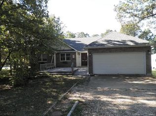 1524 Oak Forest Dr, Rolla, MO 65401