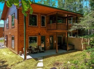 1210 Briar Patch Ln, Gatlinburg, TN 37738