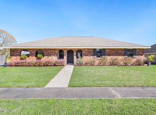 106 Willowview Dr, Broussard, LA 70518