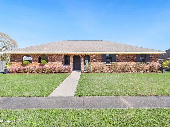106 Willowview Dr, Broussard, LA 70518