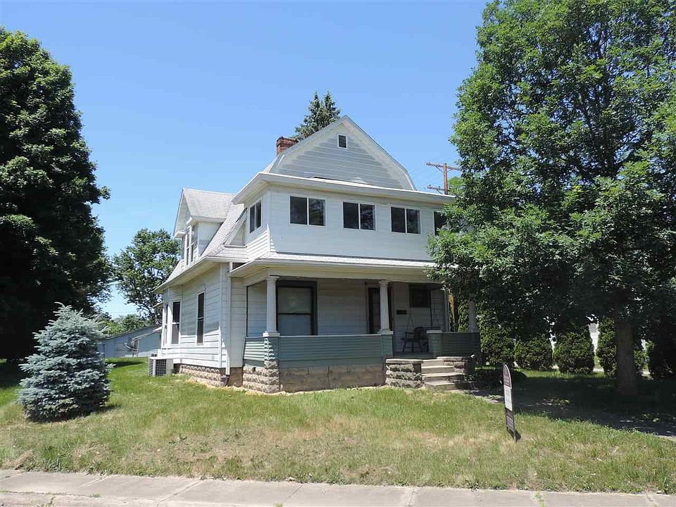 1st image of 402 McCune Ave