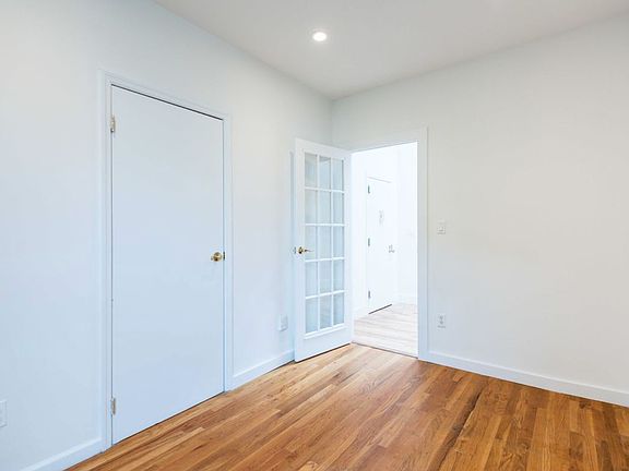 4th image of 642 Humboldt St #3A
