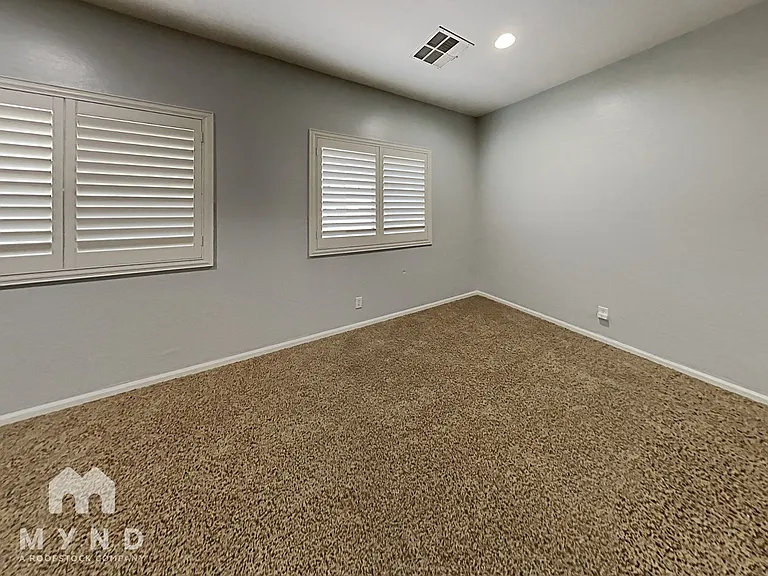 4043 E Bruce Ave — Photo 33