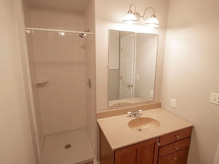 2207 Bushnell Dr — Photo 26