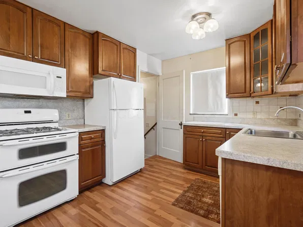 156 E Jeffrey Pl, Columbus, OH 43214