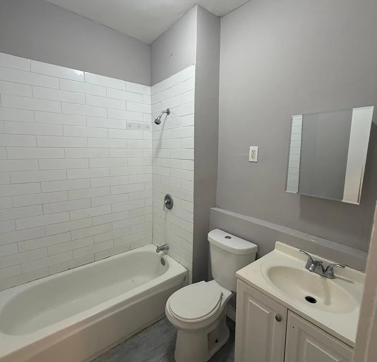 3 bed, 1350 sqft, $2,300 — Photo 2