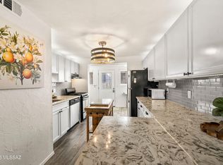 320 S Paseo Cerro UNIT D, Green Valley, AZ 85614