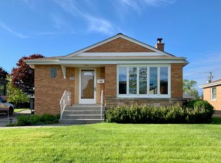 7448 W Lawler Ave, Niles, IL 60714