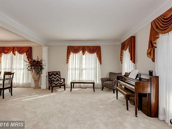 3rd image of 8970 Birch Bay Cir