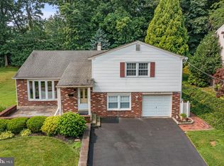 3126 Alpin Dr, Dresher, PA 19025